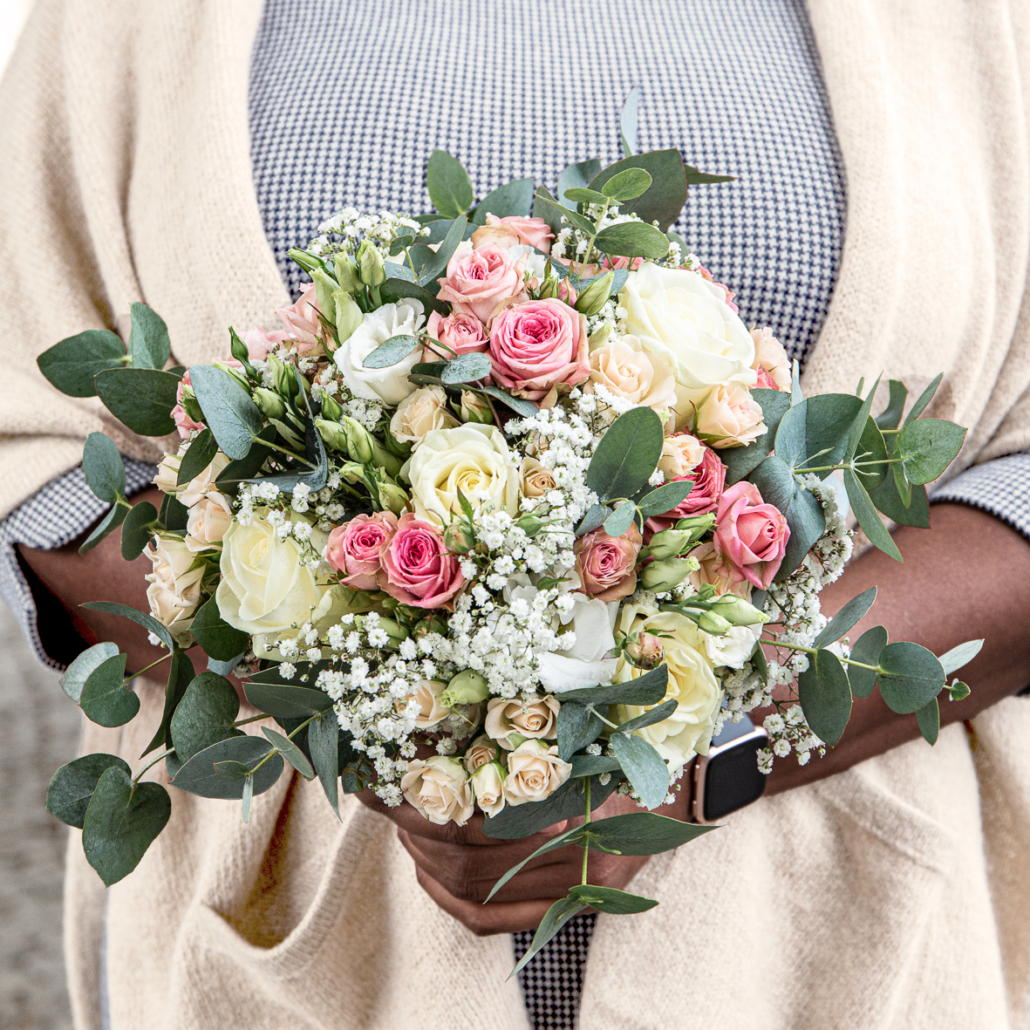Apri & Co. , Apri and Co, Photography, Fotografie von Blumenstrauß mit rosa und weißen Rosen
